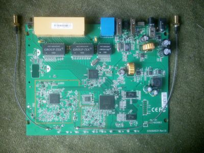 TP-Link TL-WDR3600 - PCB top layer TP-Link TL-WDR3600 - PCB top layer